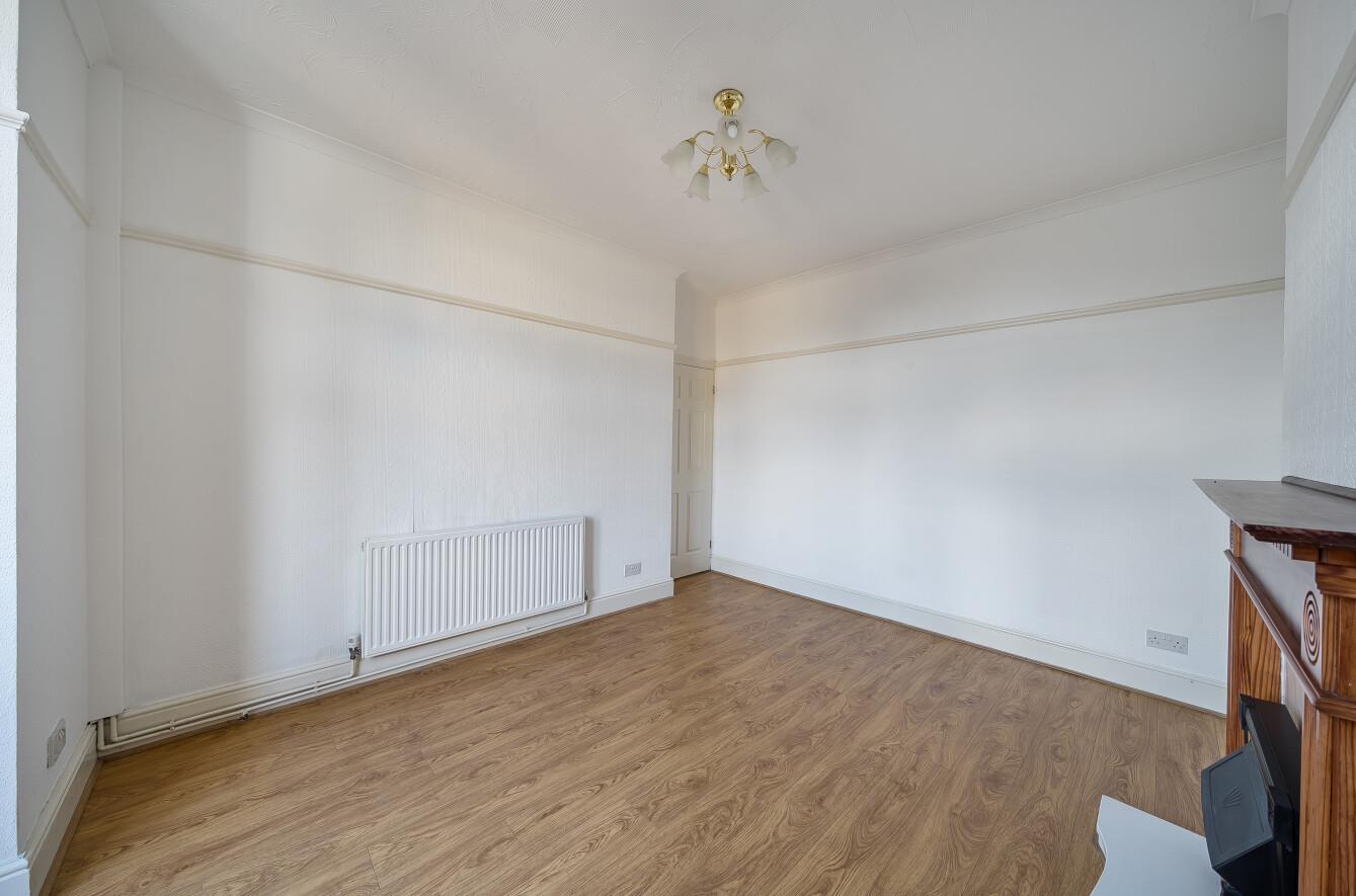 Queen Victoria Road, Llanelli, SA15 2TR